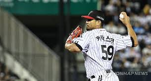 Ex-MLB pitcher Carrasco twirls gem ...